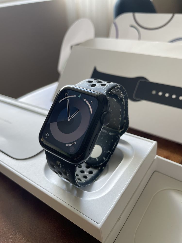 Apple watch SE 2nd gen 40mm