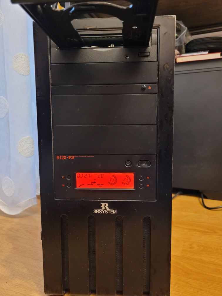 PC complet,i5 4570,8 Gb DDR3,GeForce 210,SSD,HDD,Monitor