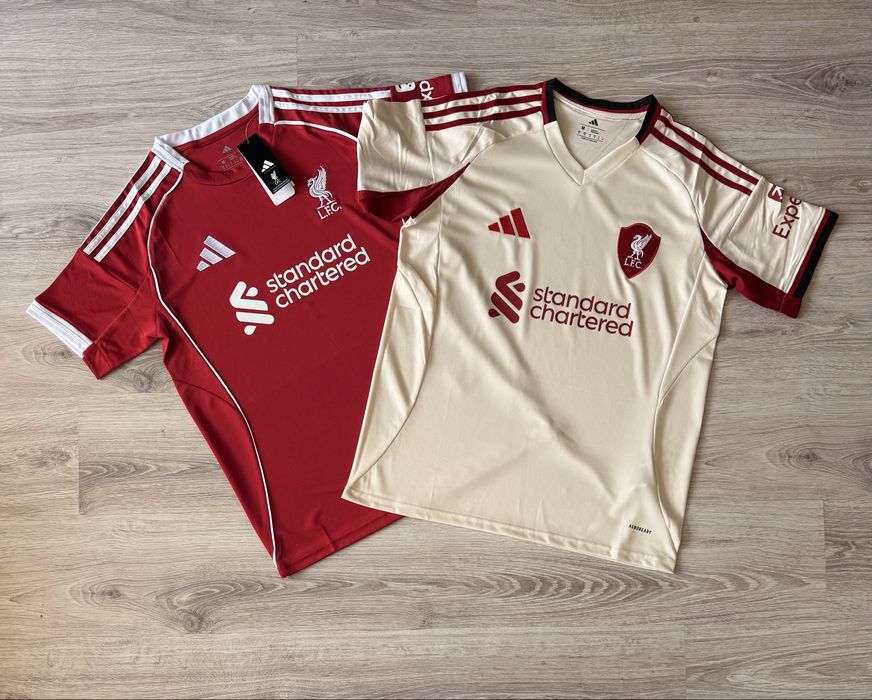 Adidas  / Liverpool , Адидас / Ливърпул