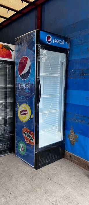Vitrina frigorifica pentru bauturi și racoritoare