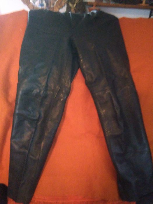 Pantaloni de piele naturala fina