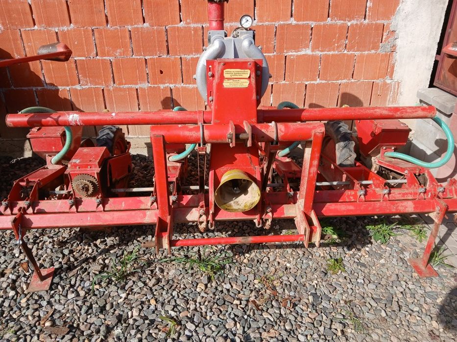 Semanatoare Porumb Becker