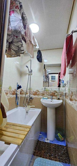 frunze yul ustida 2xonali uy sotiladi