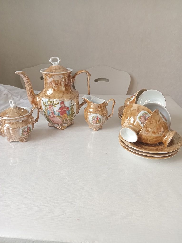Продам кофейный сервиз "Модонна"