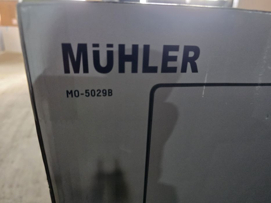 Нова черна микровълнова фурна Muhler 20 литра