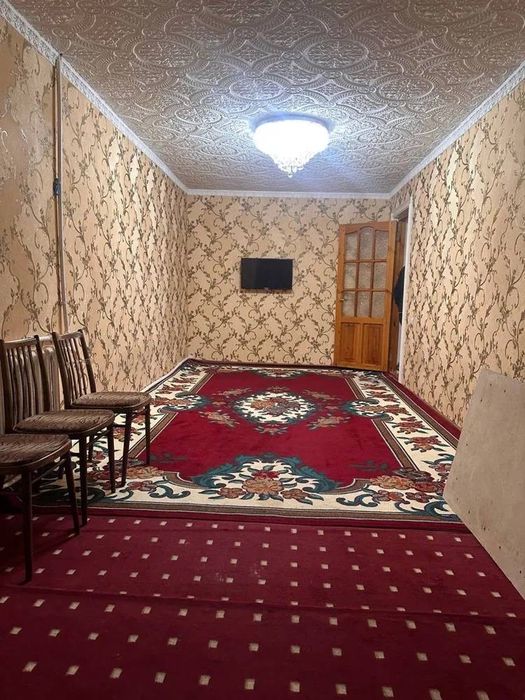 Сдается 3 ком Местный Аэропорт. Шодийона Ресторан
