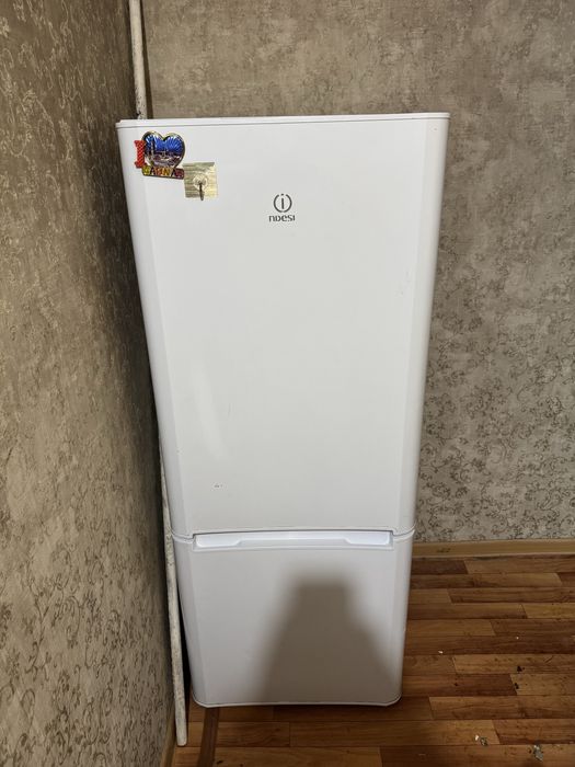 Халадилник indesit