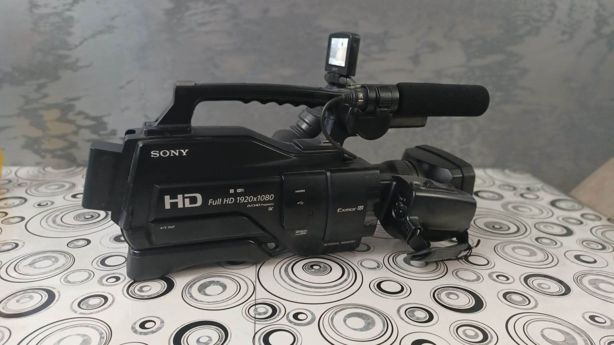 SONY SONY HXR-MC2500 пращам само с Еконт и аз организирам пратката