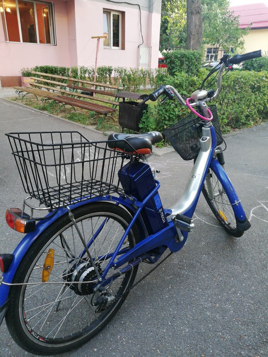 De vânzare bicicleta electrica