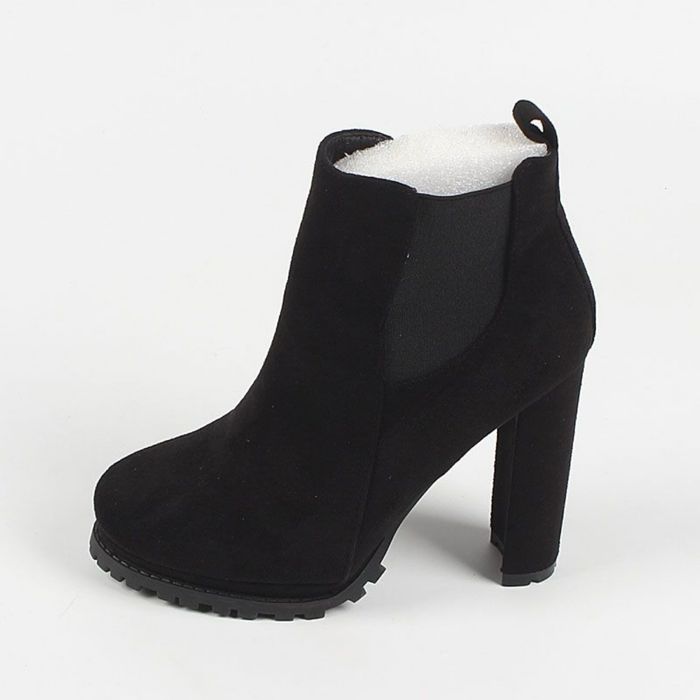 Продам босоножки