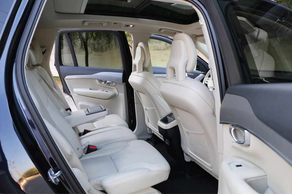 Volvo XC90 2.0D 232 cp. 4xD D5 7 LOCURI INSCRIPTION