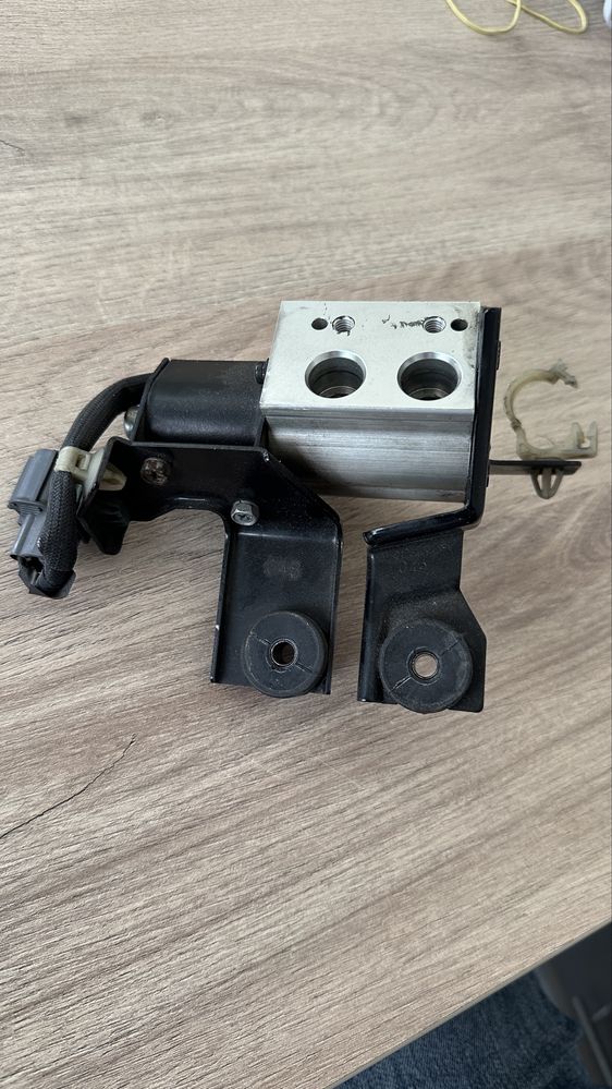 Климатичен клапан Хонда Crv 2.2 cdti 2008г