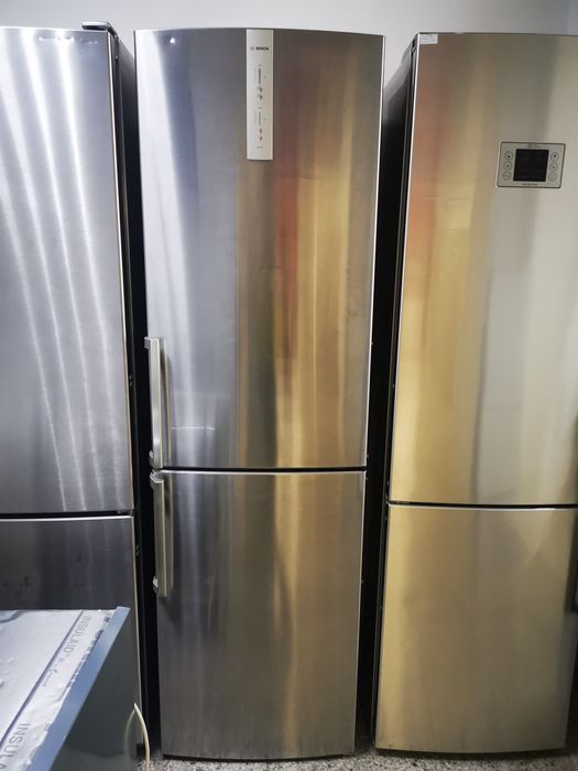 Хладилник с отделен фризер с три чекмеджета BOSCH KGN84E90