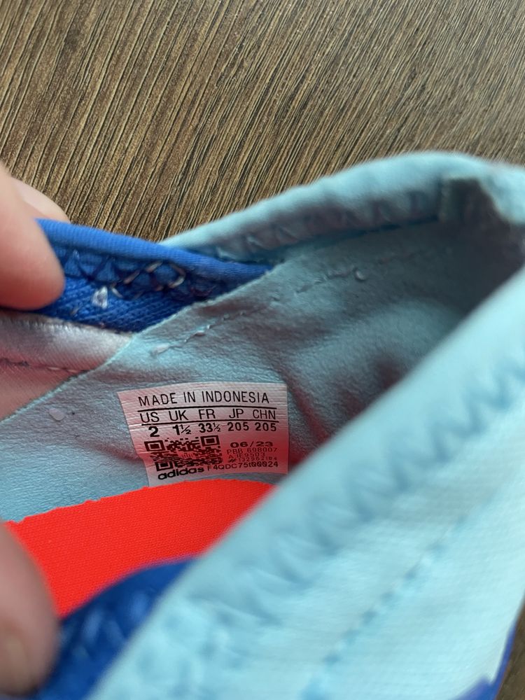 Детски футболни бутонки Adidas Predator