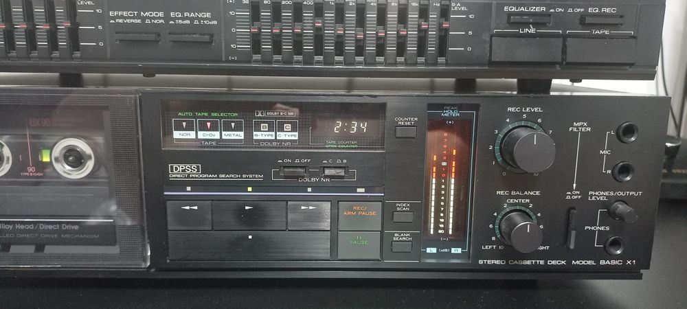 Egalizator și deck Kenwood