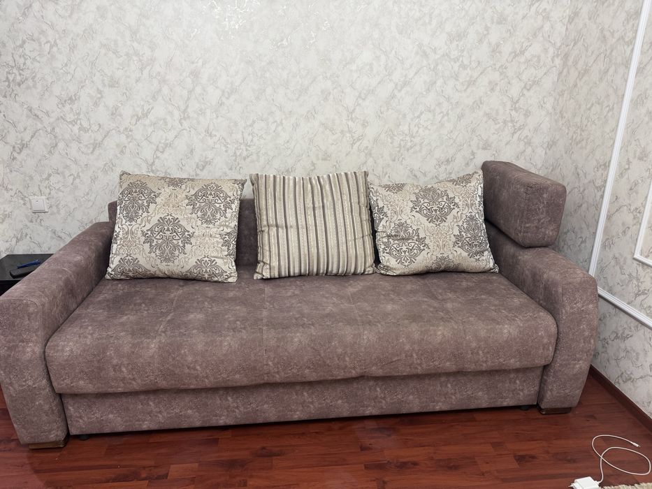 Диван для гостиной