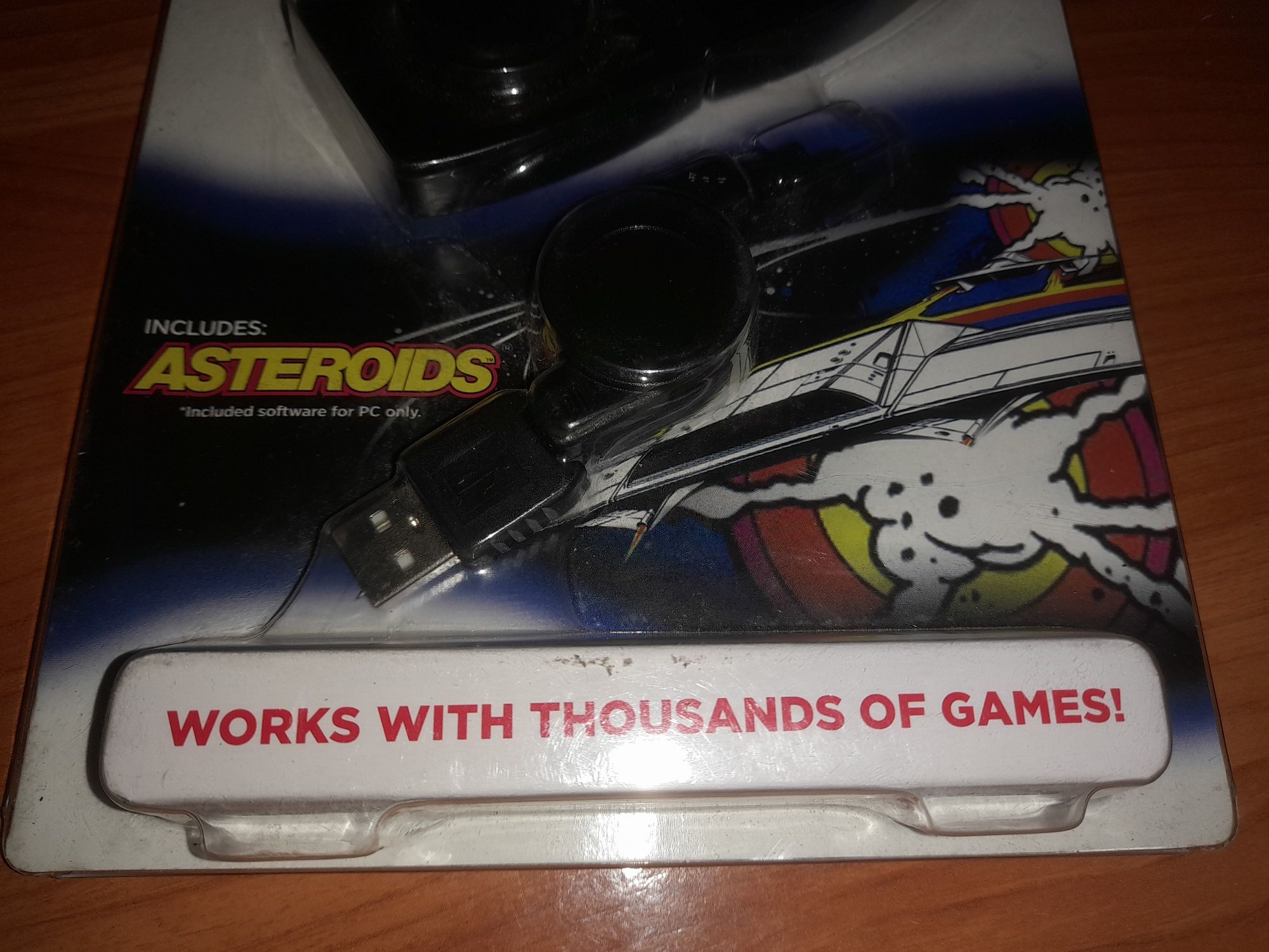 Joc Atari asteroids impreuna cu joystick cu fir