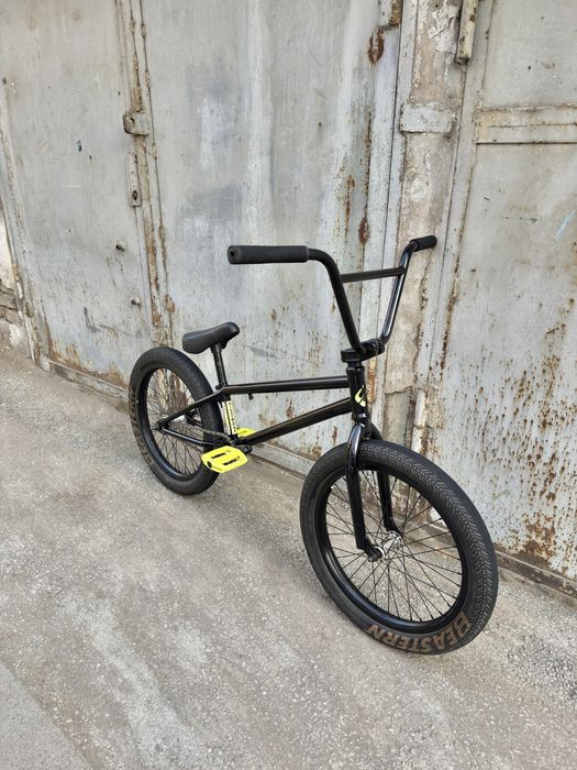 ВМХ-велосипед Eastern Nightwasp 20 дюймов.