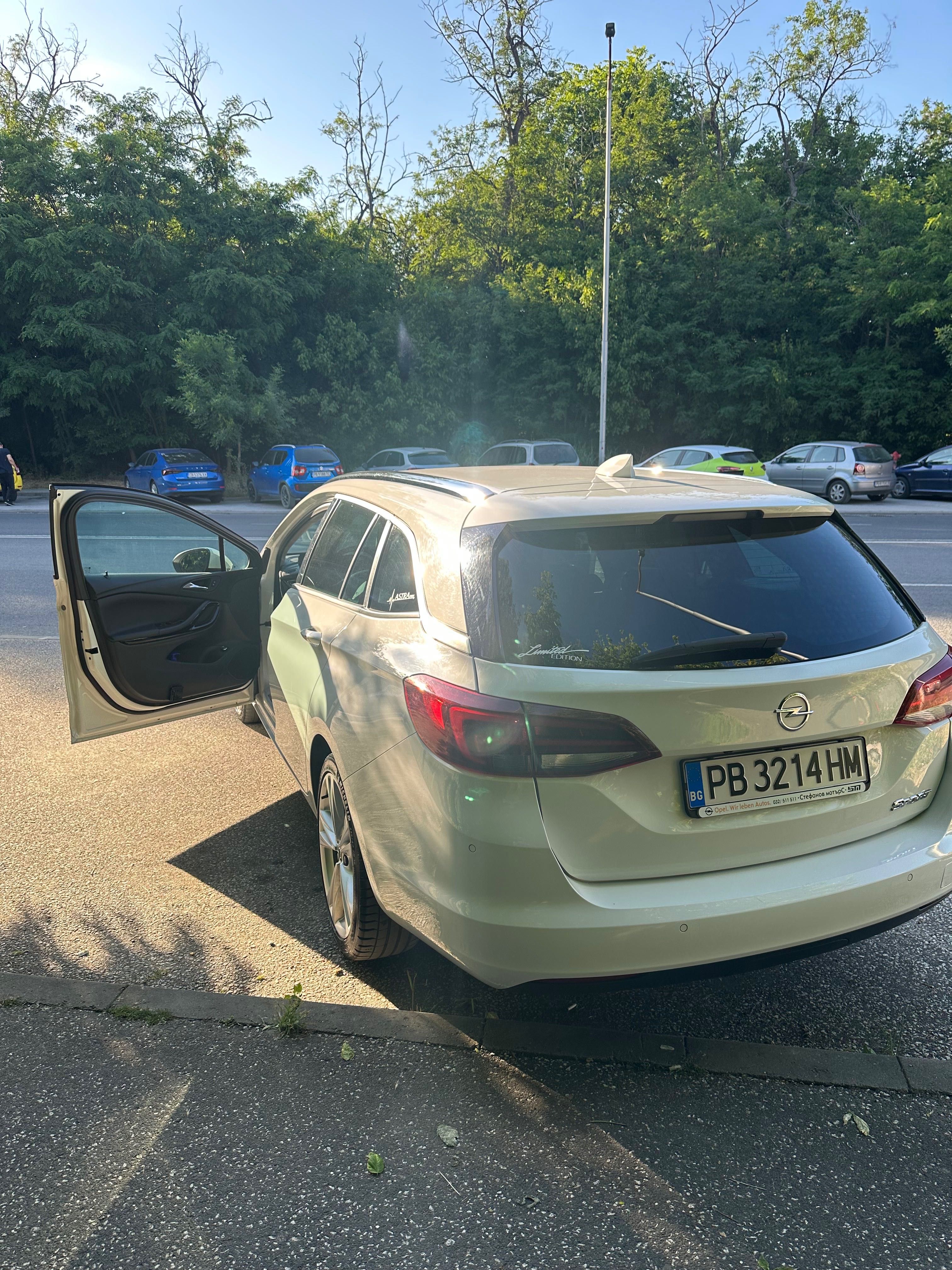 OPEL ASTRA K sports tourer Кола с всички ЕКСТРИ
