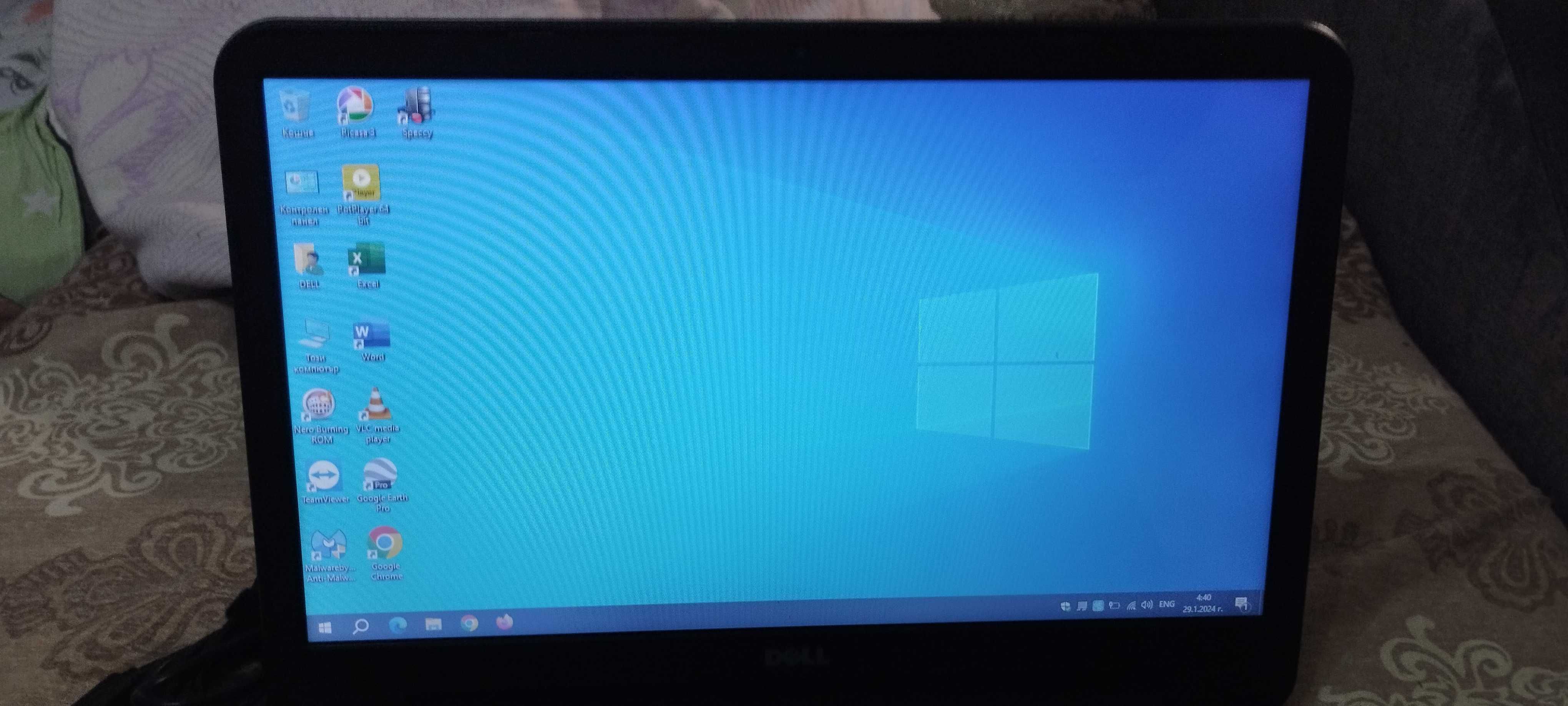 Лаптоп DELLinspiron 3521
