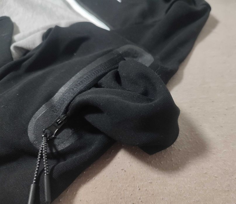 Неорегинален Tech fleece