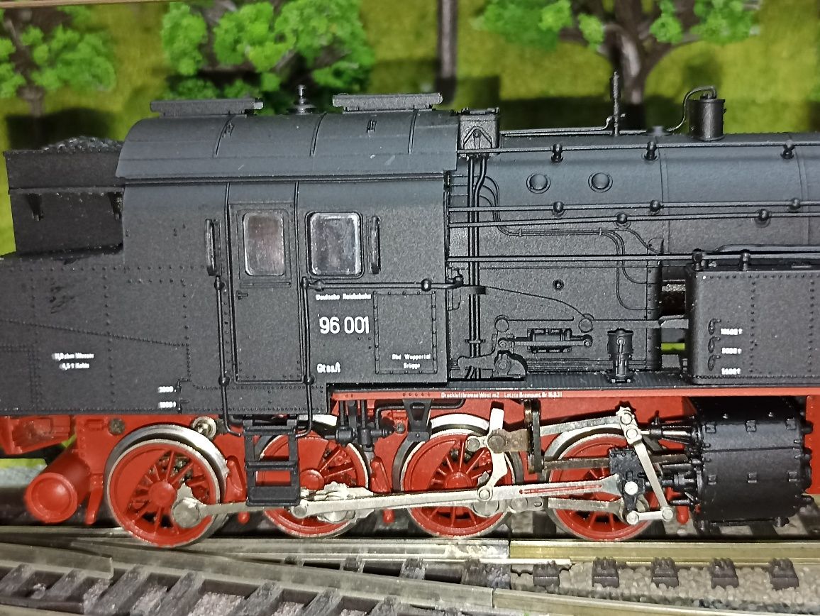 Locomotiva cu aburi HO BR96 Mallet Rivarossi trenulețe diorama