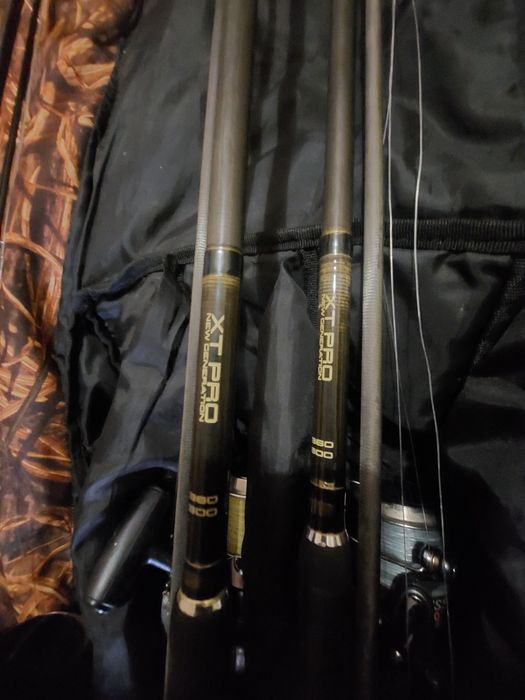 Продавам един от двата комплекта