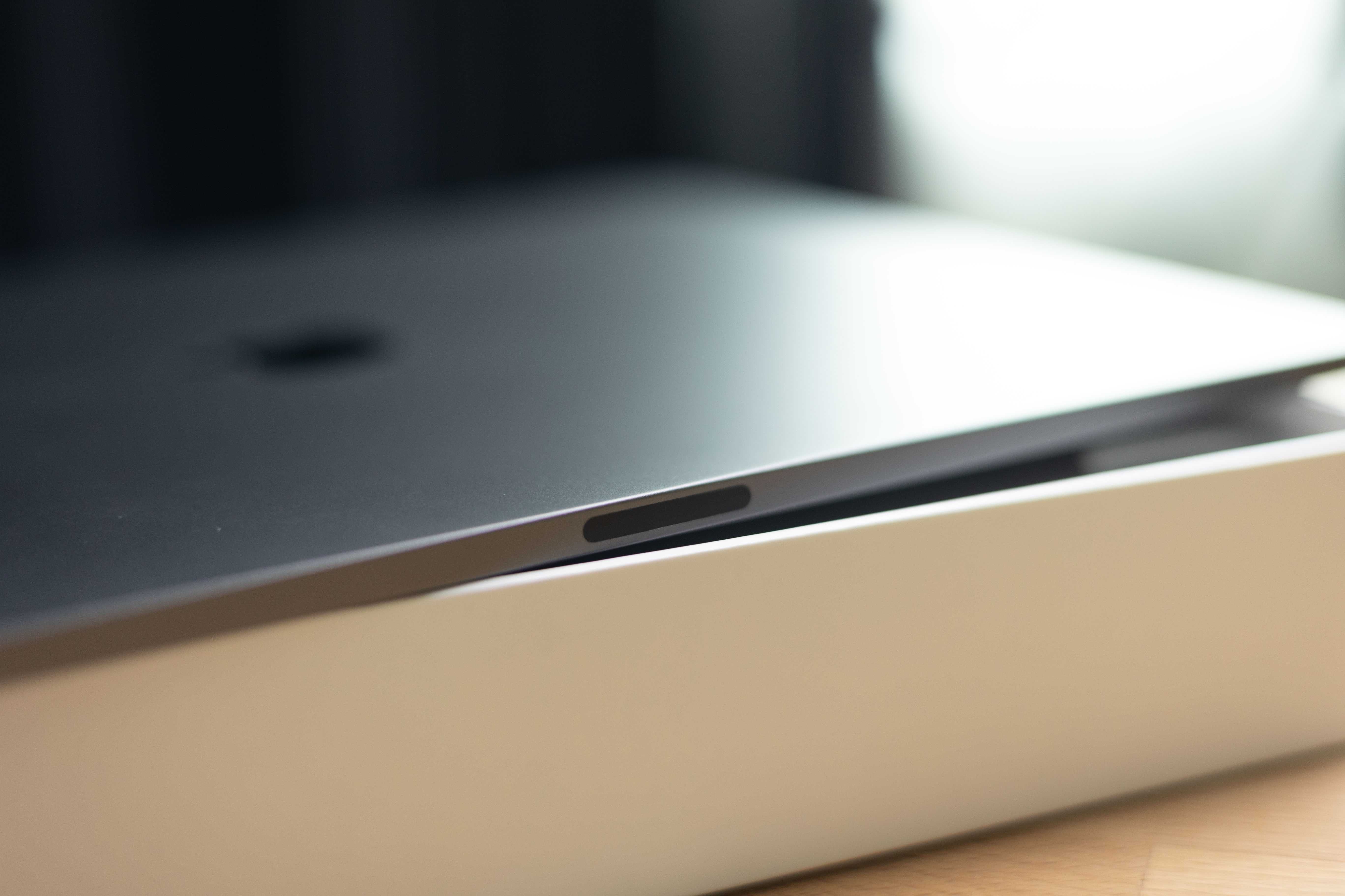 Apple iPad Pro 12.9" Wi-Fi - 5th Gen