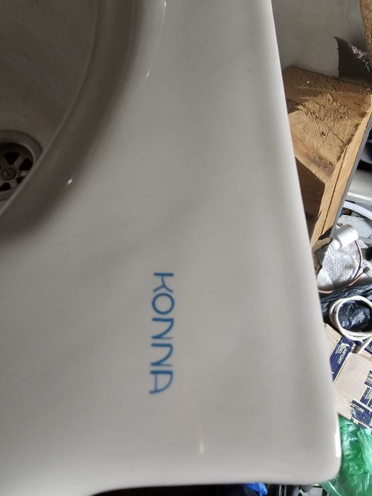 Срочно продам компактный  раквина + сместитель целый идеальным состоян