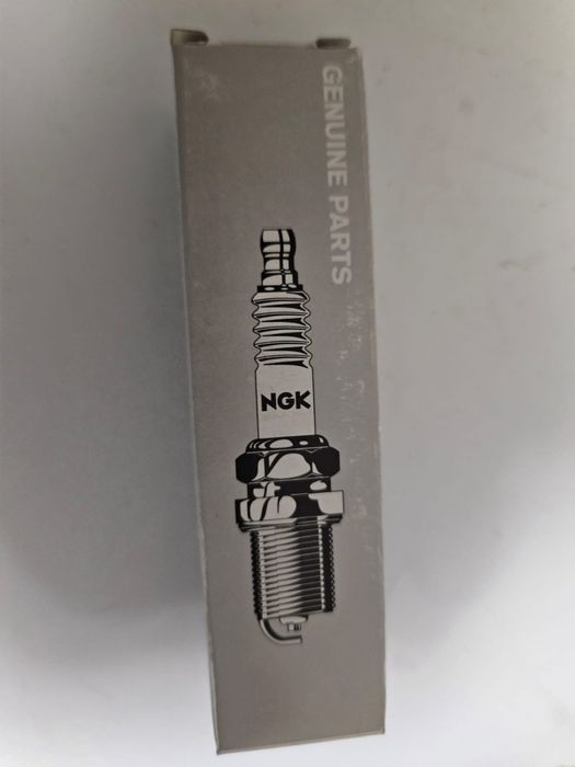 Продам свечи NISSAN