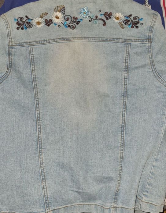 Jacheta de blug, cu broderie