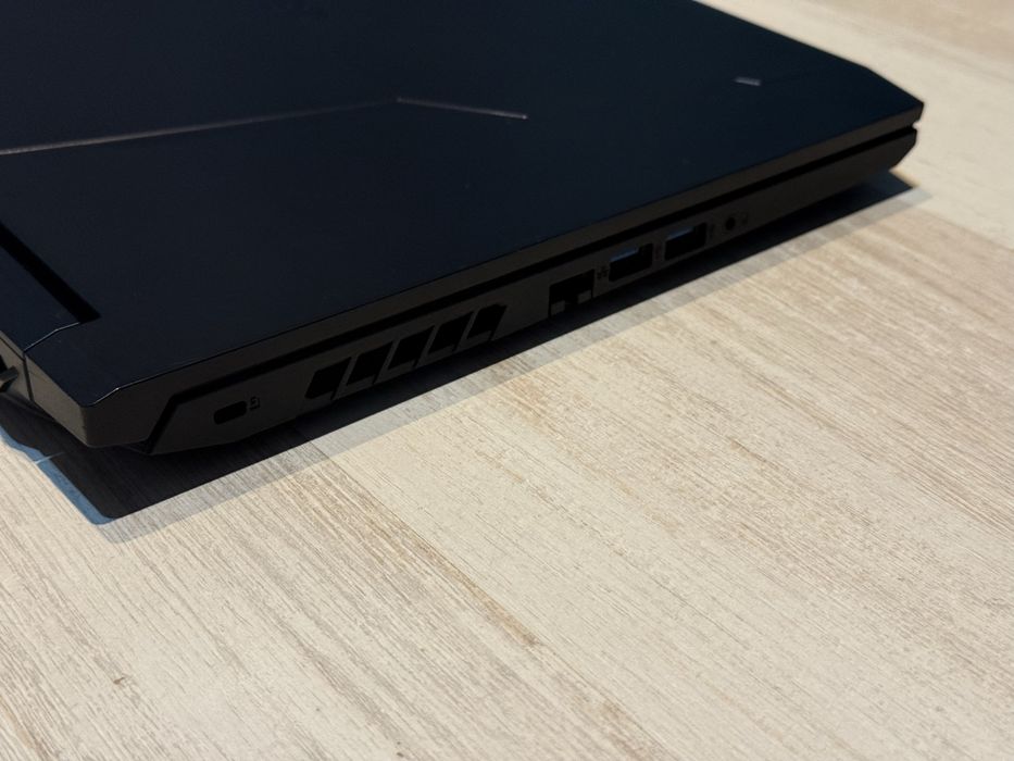 15.6’FHD IPS 144Hz/RTX 3070 8GB/Ryzen 7-5800H/Acer Nitro 5/16GB/512GB