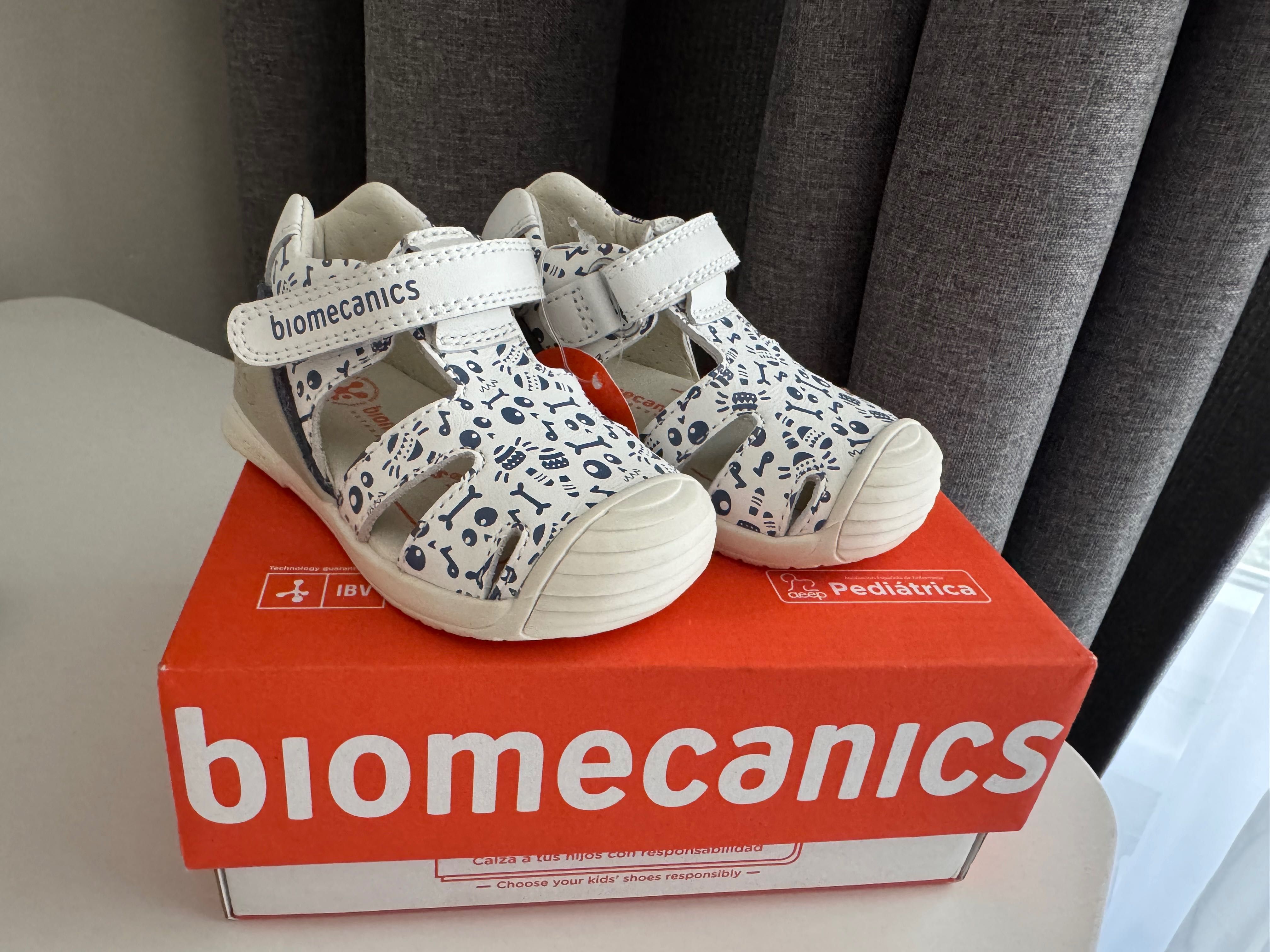 Biomecanics детски кожени сандали, 20 номер
