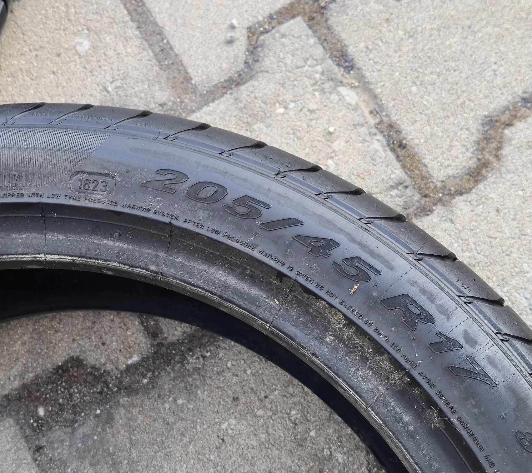 .205 45 17 Pirelli