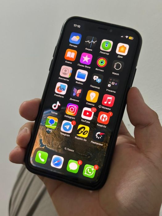 iPhone XS 64гб продам