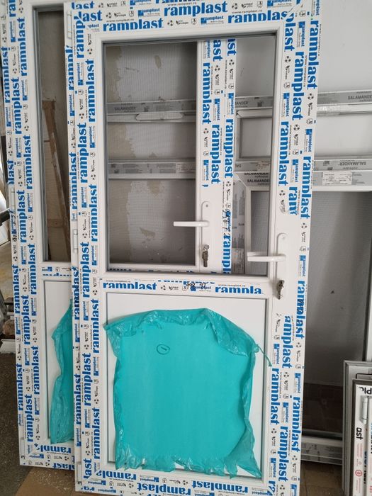 Usi și ferestre noi termopan