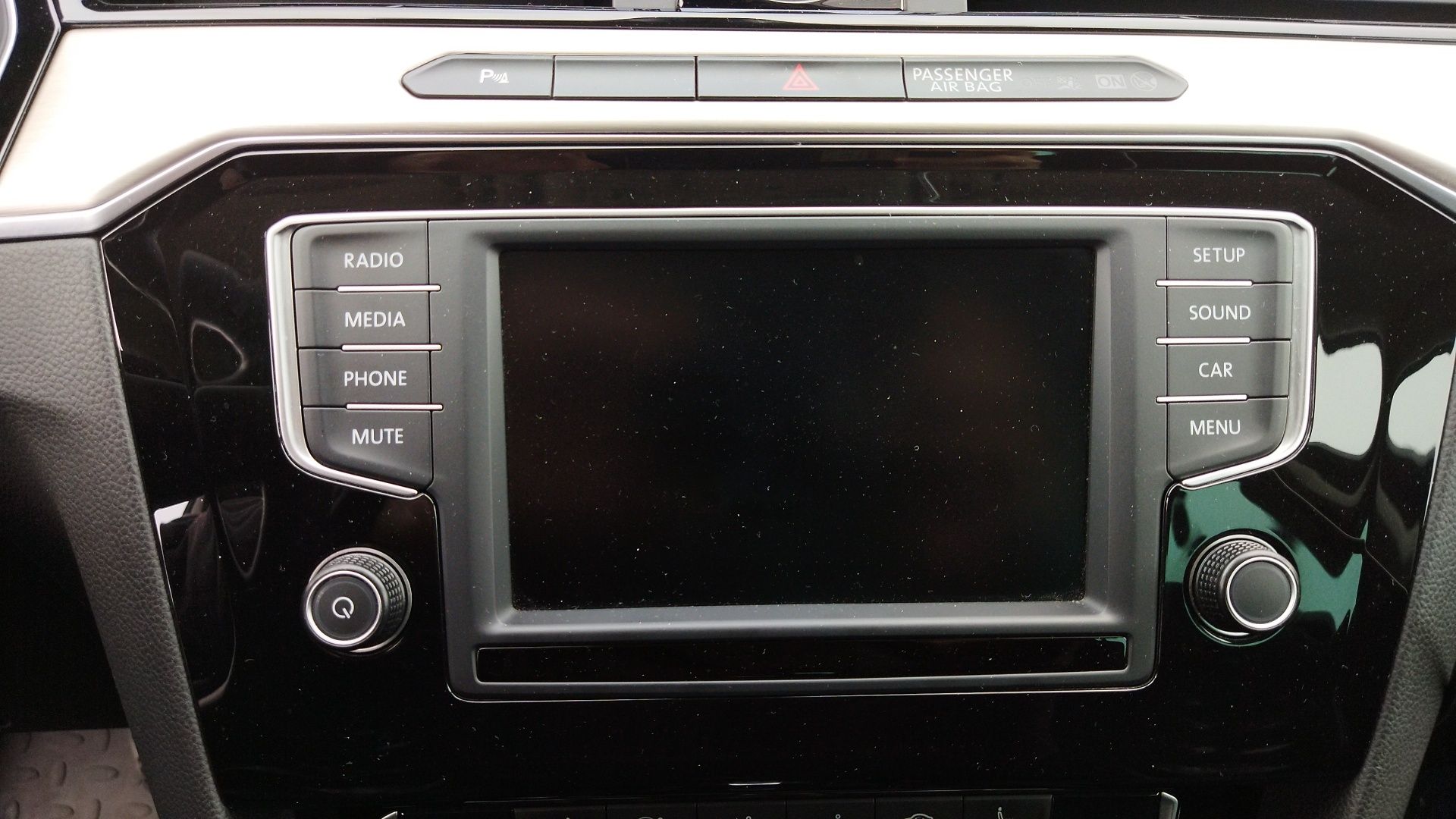 Vând display 6.5 OEM Volkswagen Passat B8