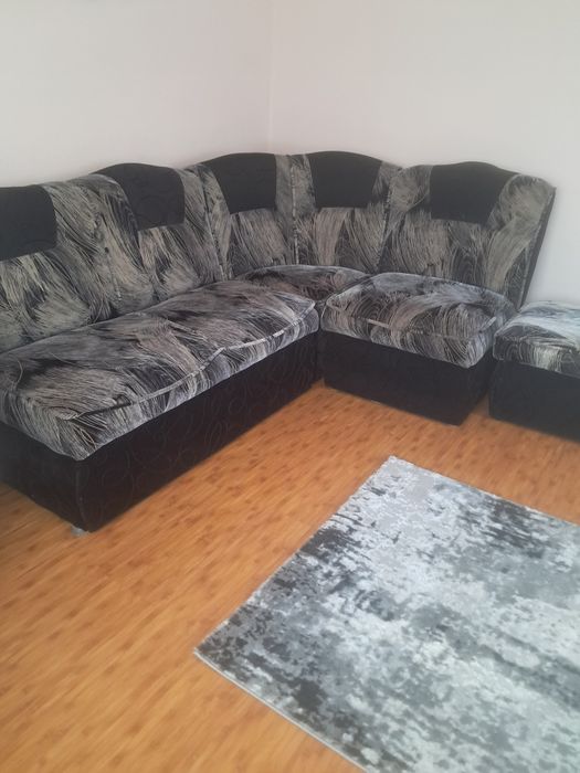 Coltar in stare foarte bună