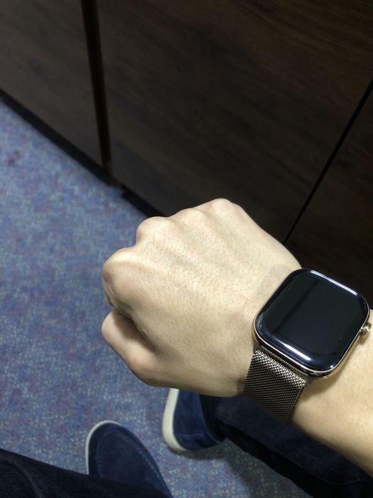 Iwatch 10 46mm milanse loop gold