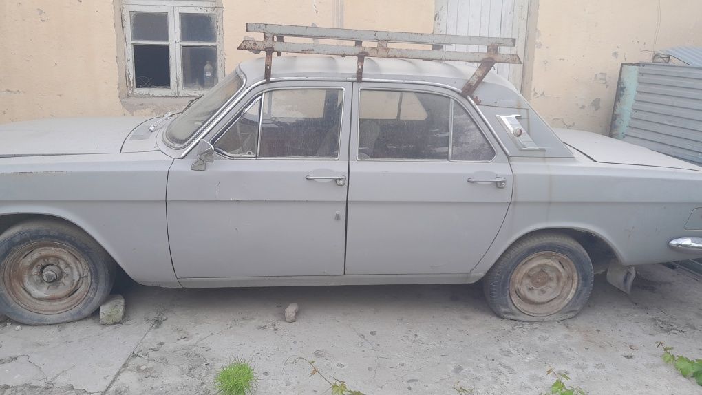 Газ 24 сотилади.