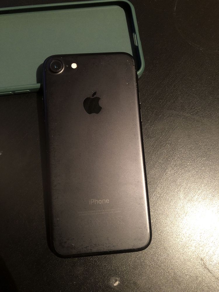 iPhone7 32гб черный