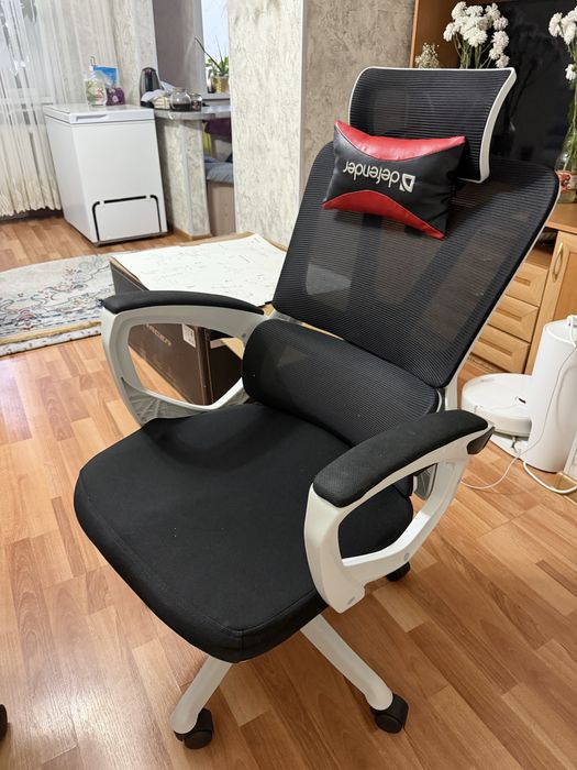 Компьютерный стул