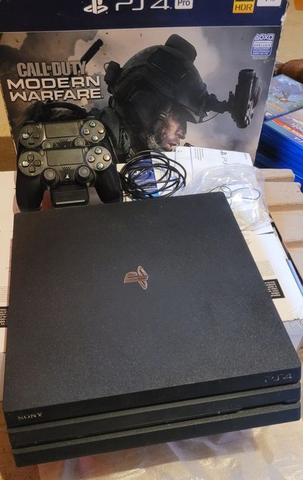 Play Station 4 Pro 1TB