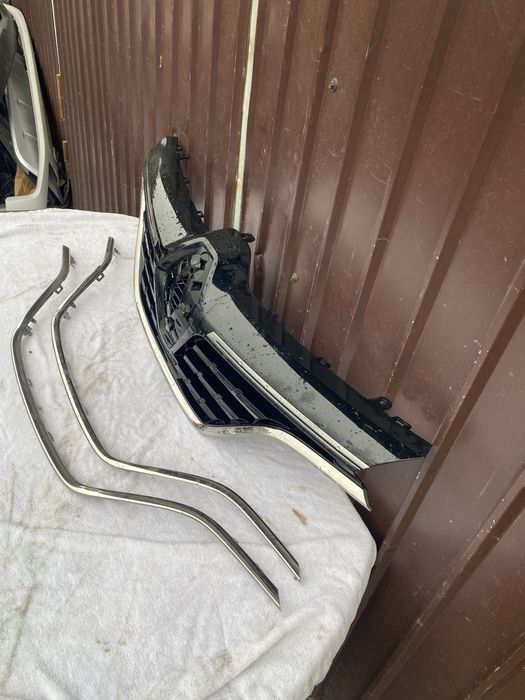 Grila radiator renault megane 4 2016-2020