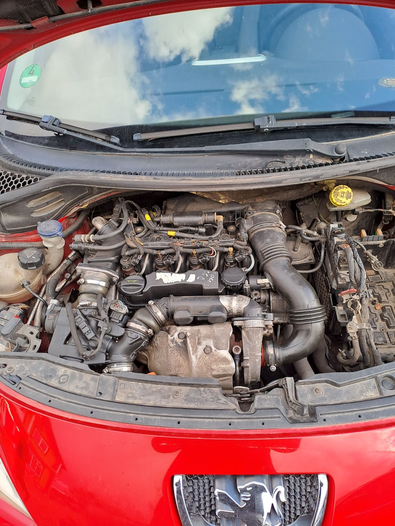 Motor Peugeot 207 1.6 HDI 109 CP tip motor 9HV Motorul se vinde cu pro