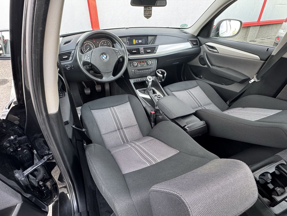 Bmw x1/X-drive/Navigatie/4x4/bi-xenon/euro5/Carlig/2.0/177 CP