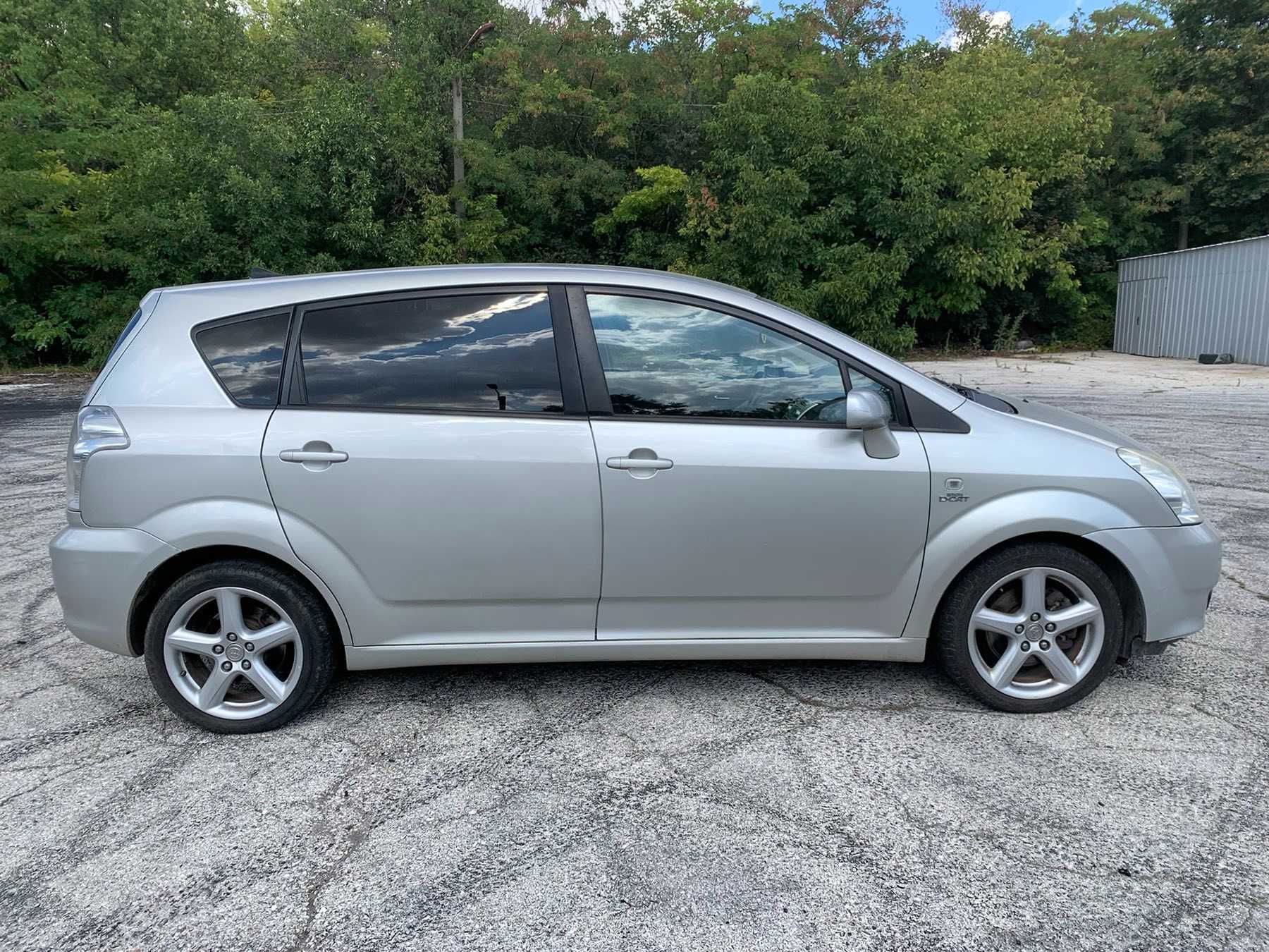 На части Toyota Corolla Verso 2.2 D-CAT 177кс 2007г Тойота Корола