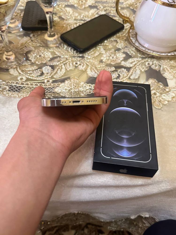 iphone 12pro holat zor