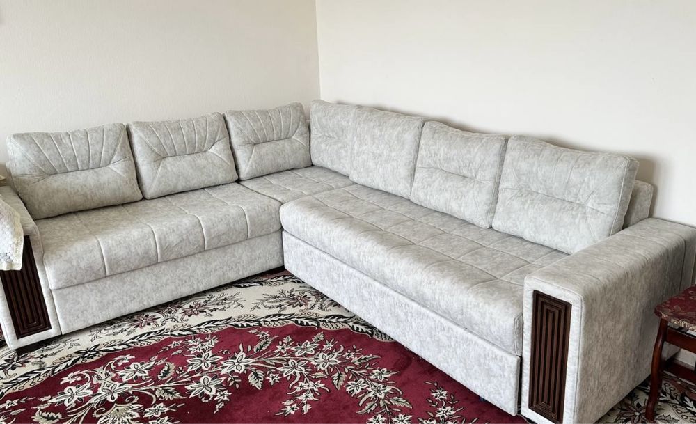 Новый диван, в хорошем состоянии