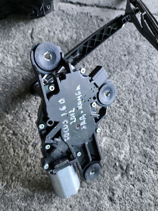 Моторче за задна чистачка за Ford Focus MK3